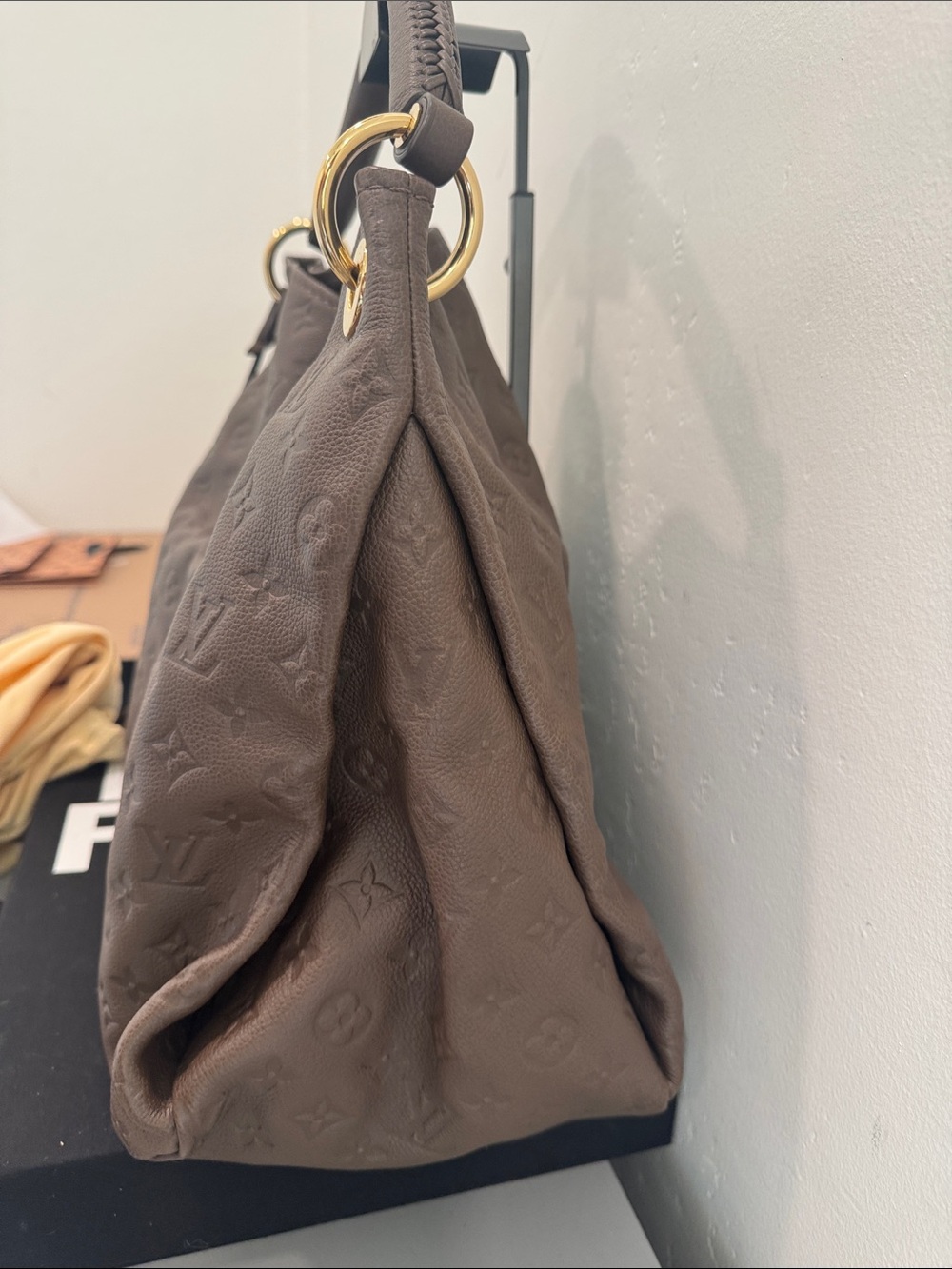Louis Vuitton LV Dark Brown Monogram Artsy MM - Picture 5 of 10